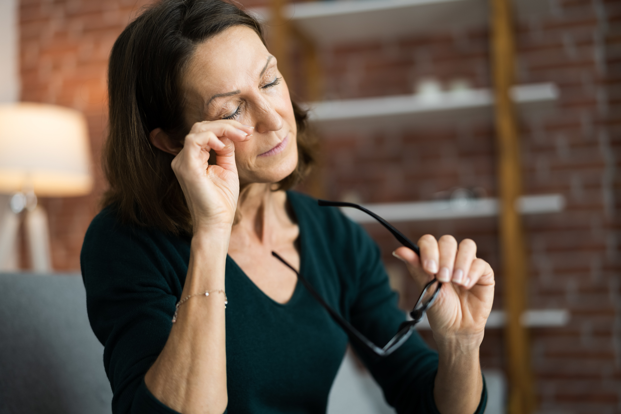 Navigating Menopause: Vision Changes and Eye Health Strategies