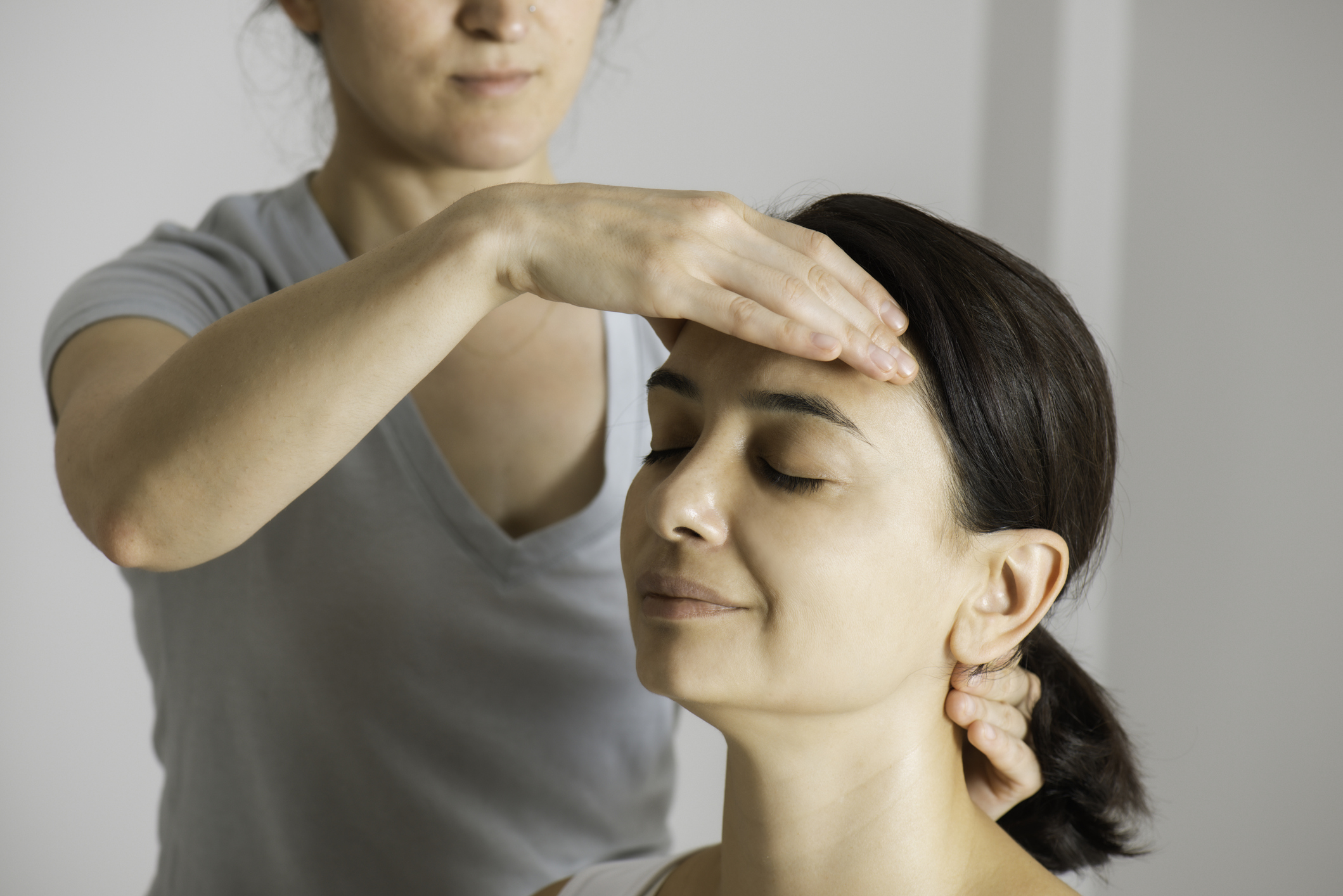 DIY Eye Massage Techniques for Relaxation