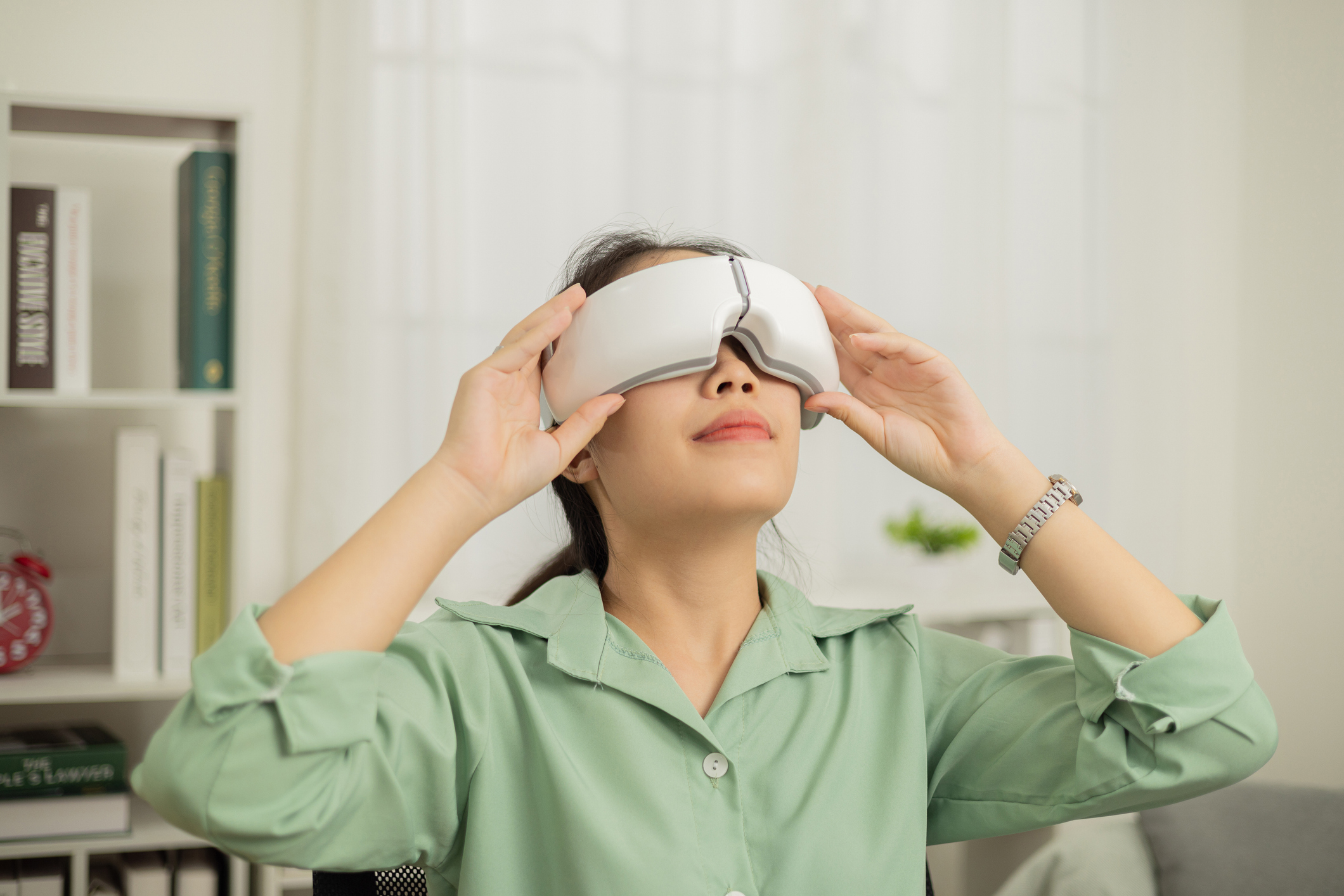 Eye Strain In Virtual Reality (VR) Users