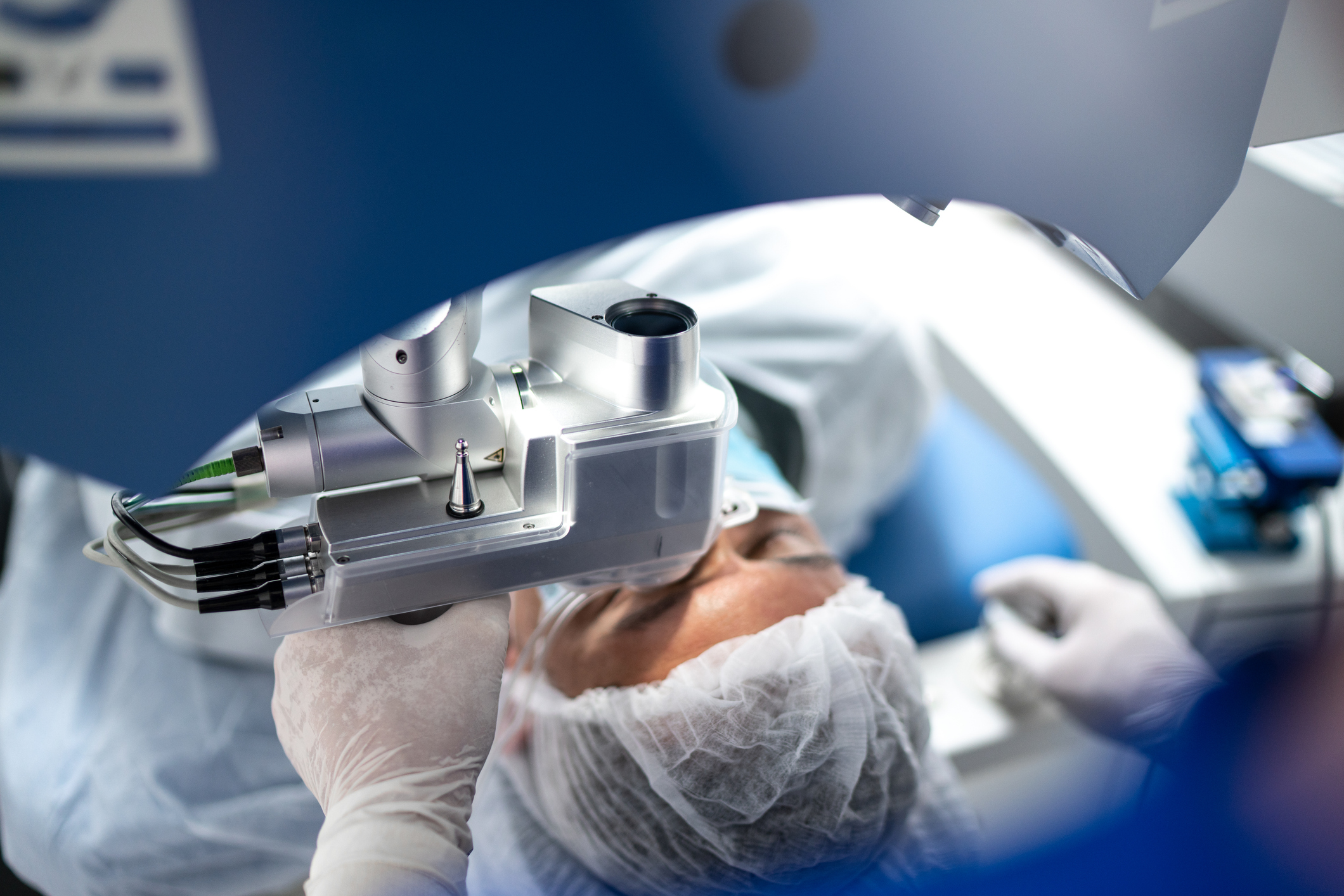 Combining Cataract Surgery with Vision Correction