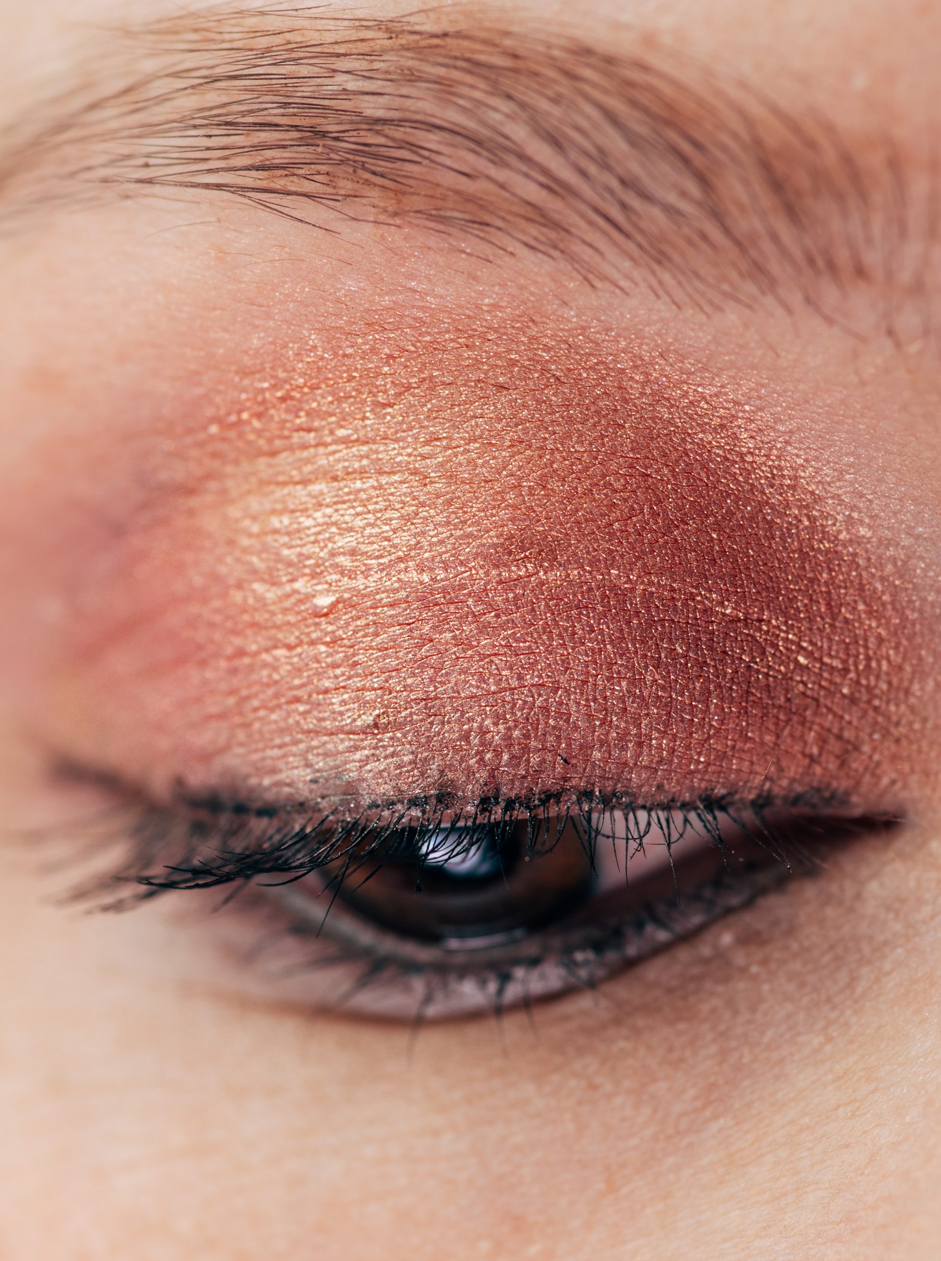 Deciphering Eye Shadow: Beauty, Safety, and Clarity