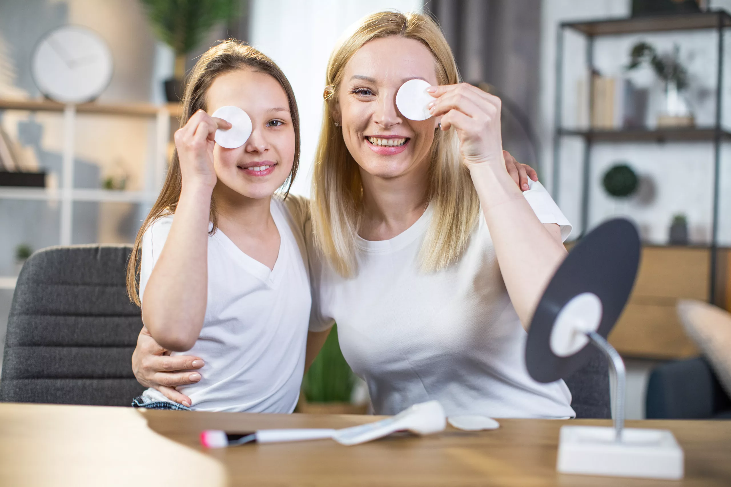 Comprehensive Guide: Tips for Children Who Wear Contact Lenses